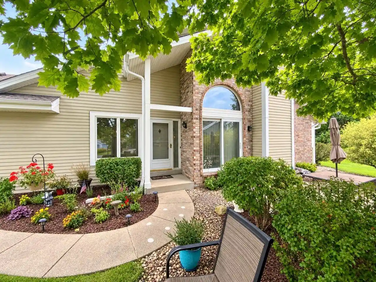 Condo for sale at 105 E Sutton Pl #A, Waukesha, WI 53188 | MLS# 1980827