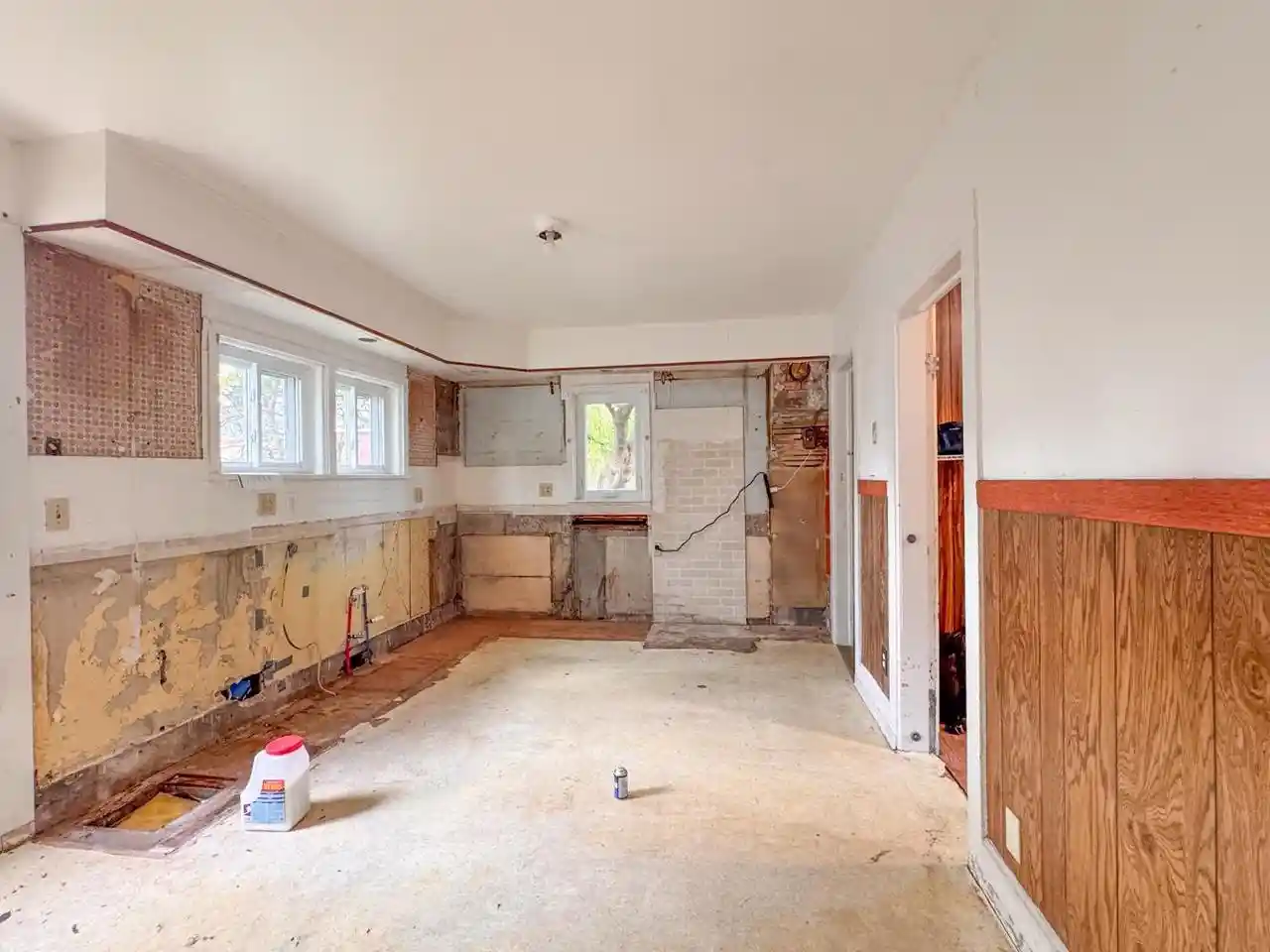 Photo 2 of Single family home for sale at 115 N Irwin Ave, Green Bay, WI 54301 | MLS# 50332758 | Listing updated on 2026-09-22
