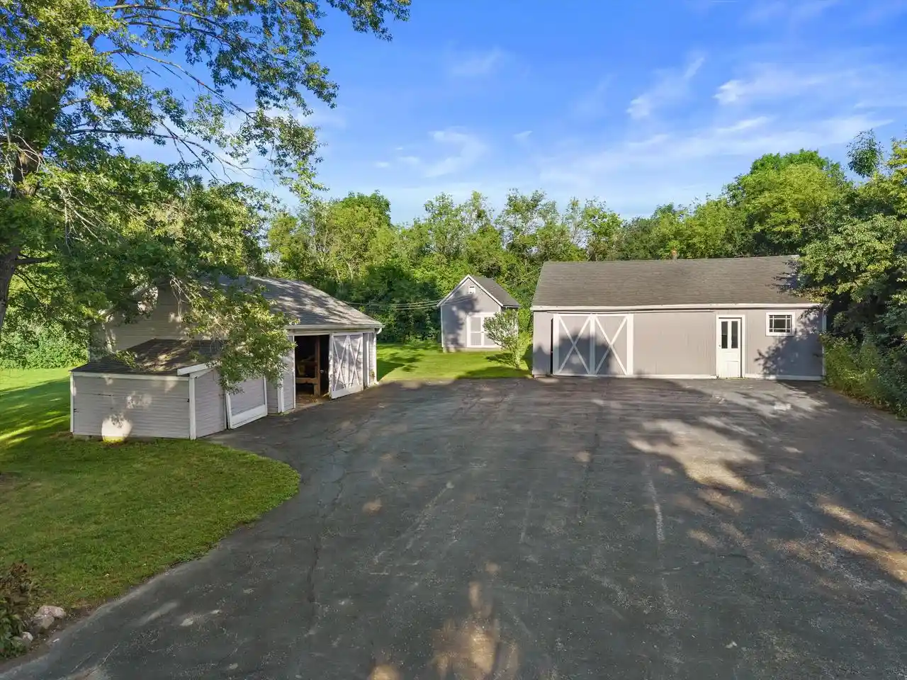 Photo 4 of Single family home for sale at 7582 S 51st Street, Franklin, WI 53132 | MLS# 1980837 | Listing updated on 2026-09-16