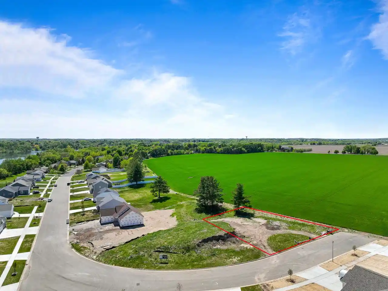 Photo 2 of Single family home for sale at 715 Arbor Ridge Dr, Delavan, WI 53115 | MLS# 1980836 | Listing updated on 2026-09-16