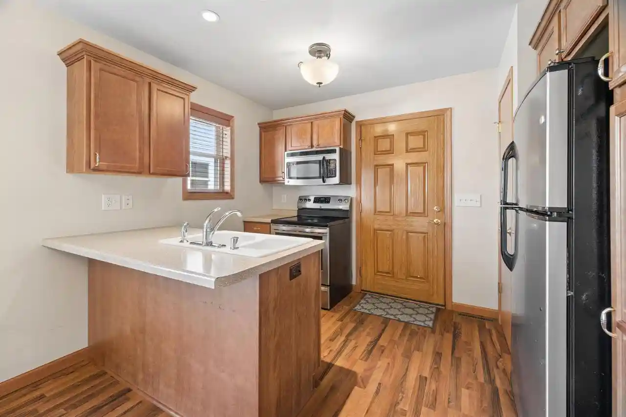 Photo 4 of Single family home for sale at 10 S Royal Ave, Fond Du Lac, WI 54935 | MLS# 50332764 | Listing updated on 2026-09-18