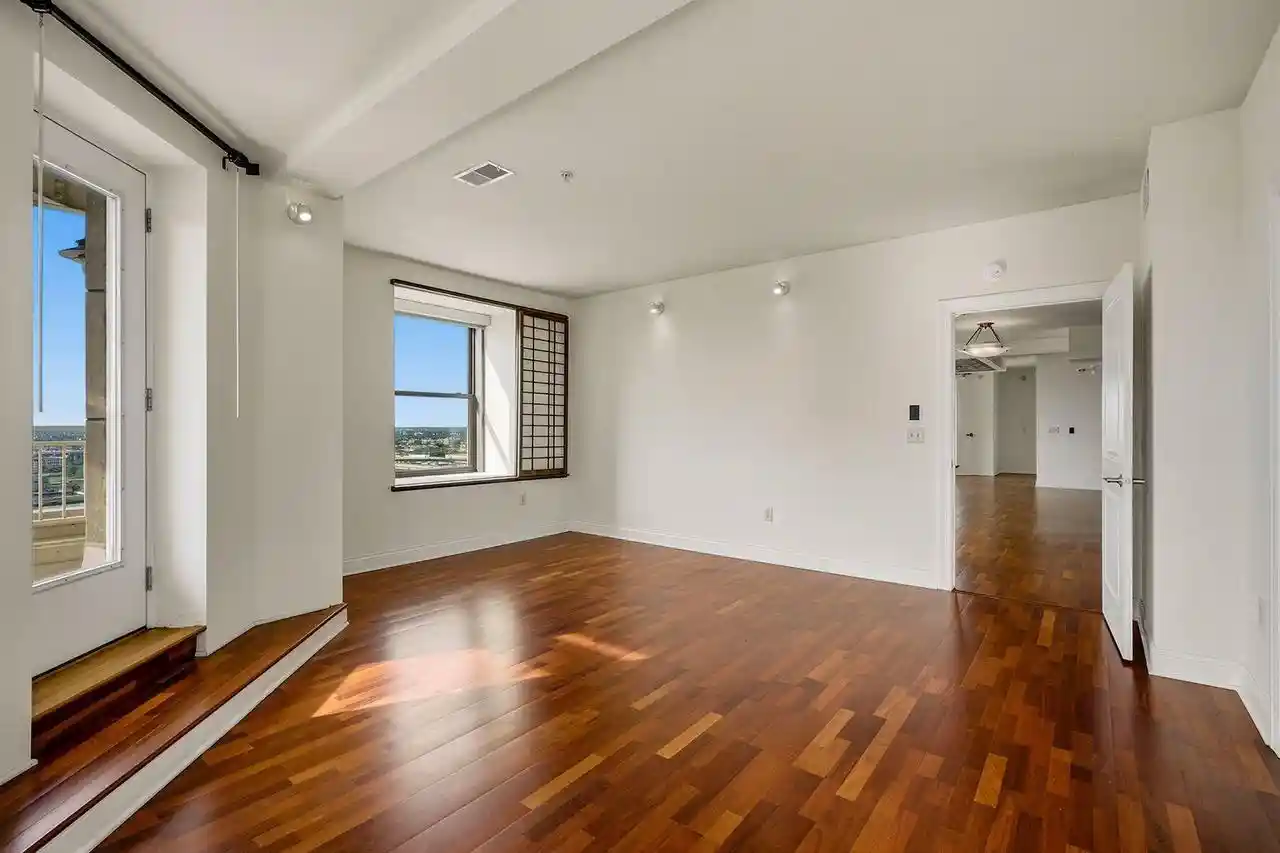 Photo 2 of Condo for sale at 606 W Wisconsin Ave #1801, Milwaukee, WI 53203 | MLS# 1980844 | Listing updated on 2026-09-16