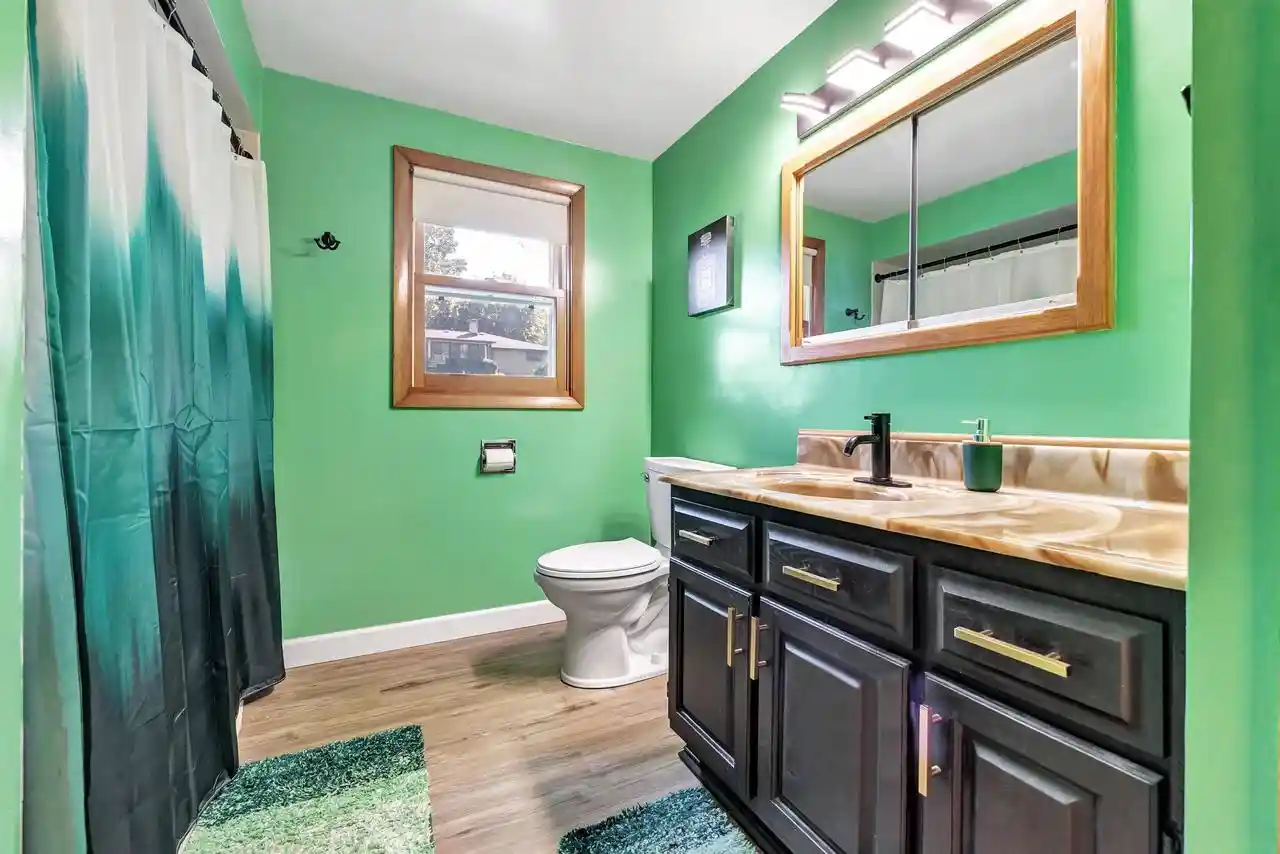 Photo 3 of Single family home for sale at 423 Bader St, Green Bay, WI 54302 | MLS# 50332711 | Listing updated on 2026-09-23