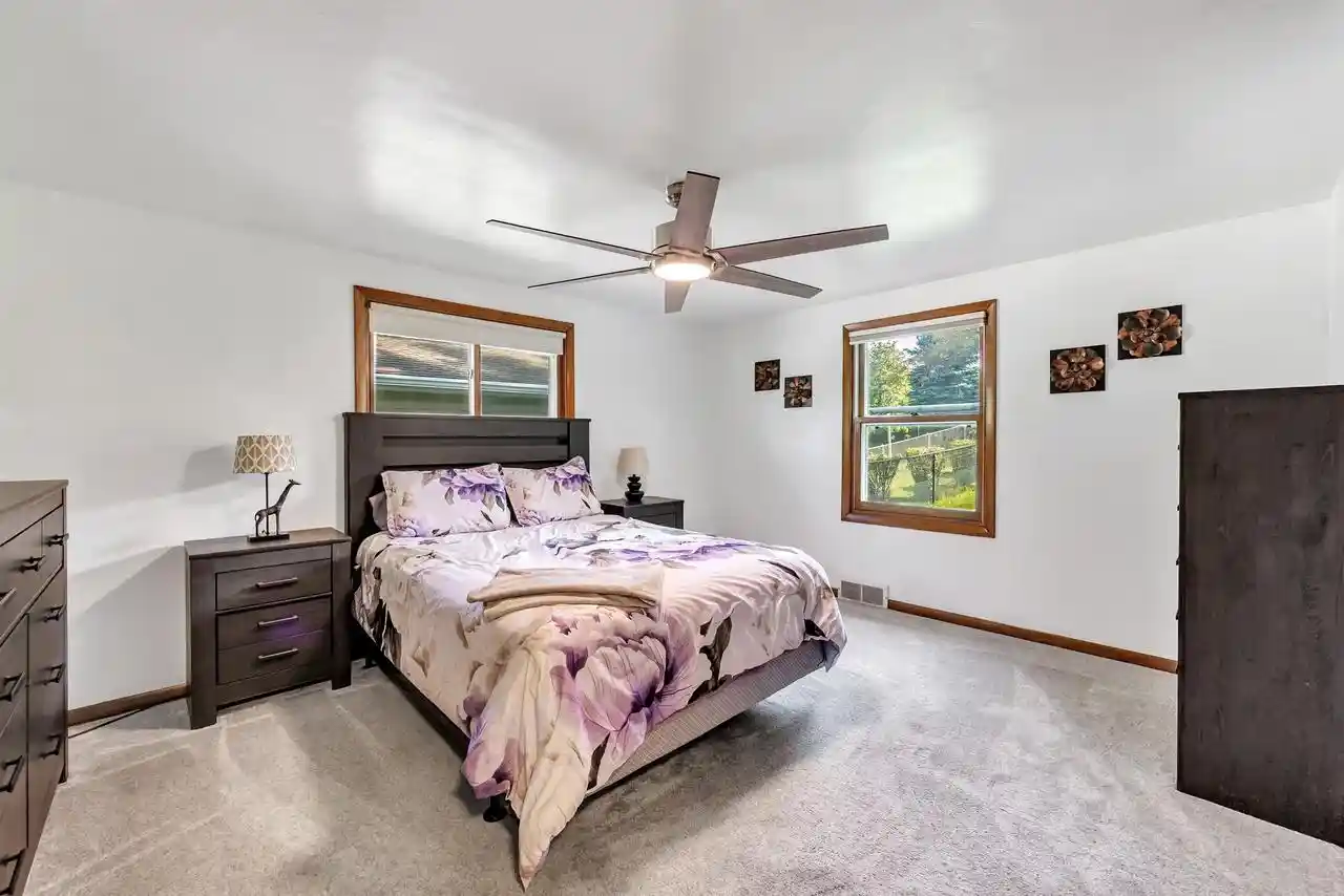 Photo 4 of Single family home for sale at 423 Bader St, Green Bay, WI 54302 | MLS# 50332711 | Listing updated on 2026-09-23