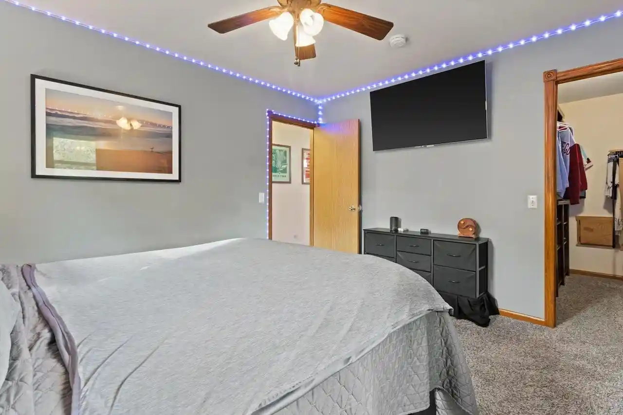 Photo 4 of Single family home for sale at 4117 Donald Dr, Madison, WI 53704 | MLS# 2032808 | Listing updated on 2026-09-18