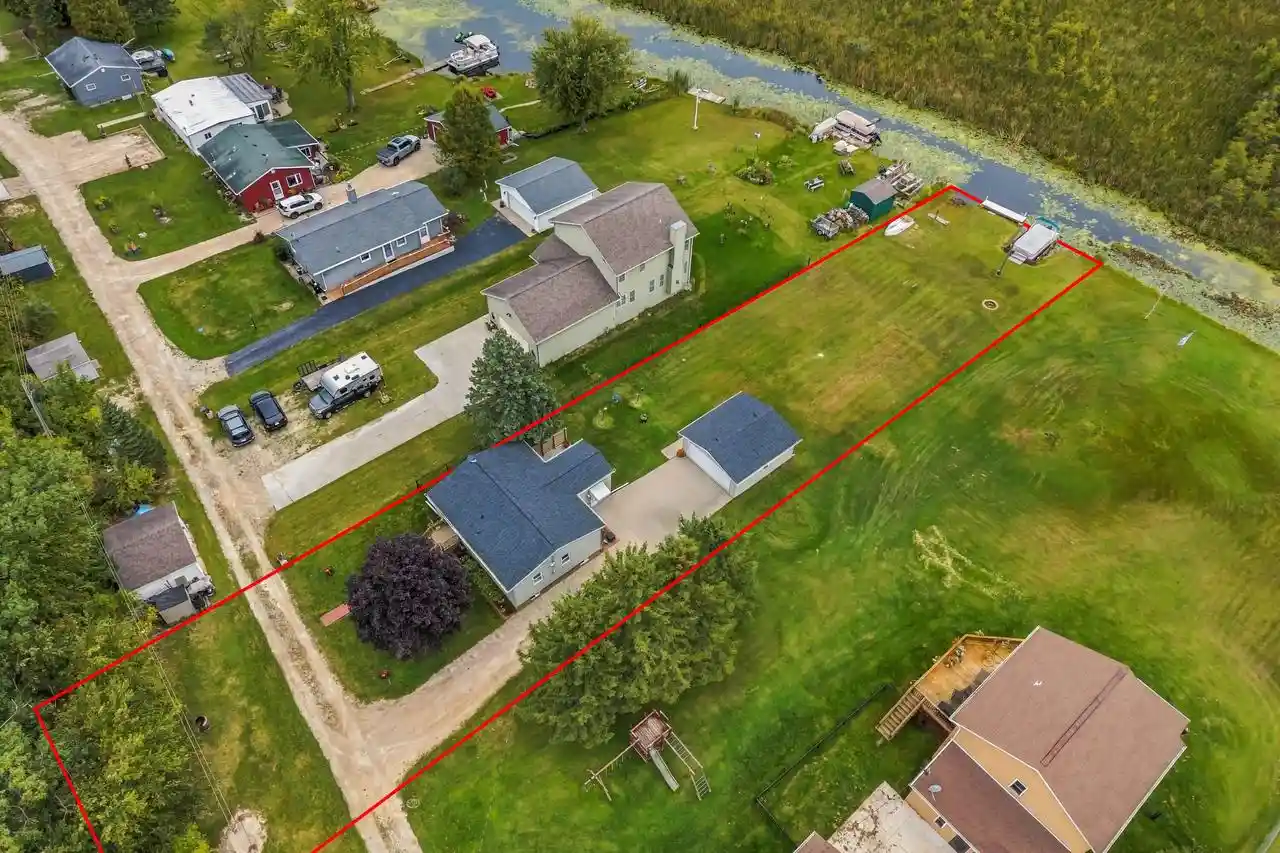Photo 4 of Single family home for sale at 4029 N Highway 67, Campbellsport, WI 53010 | MLS# 1980847 | Listing updated on 2026-09-17