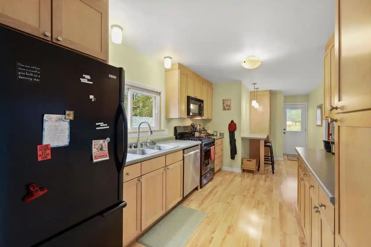 Photo 3 of Single family home for sale at 2614 Scofield St, Madison, WI 53704 | MLS# 2032810 | Listing updated on 2026-09-16