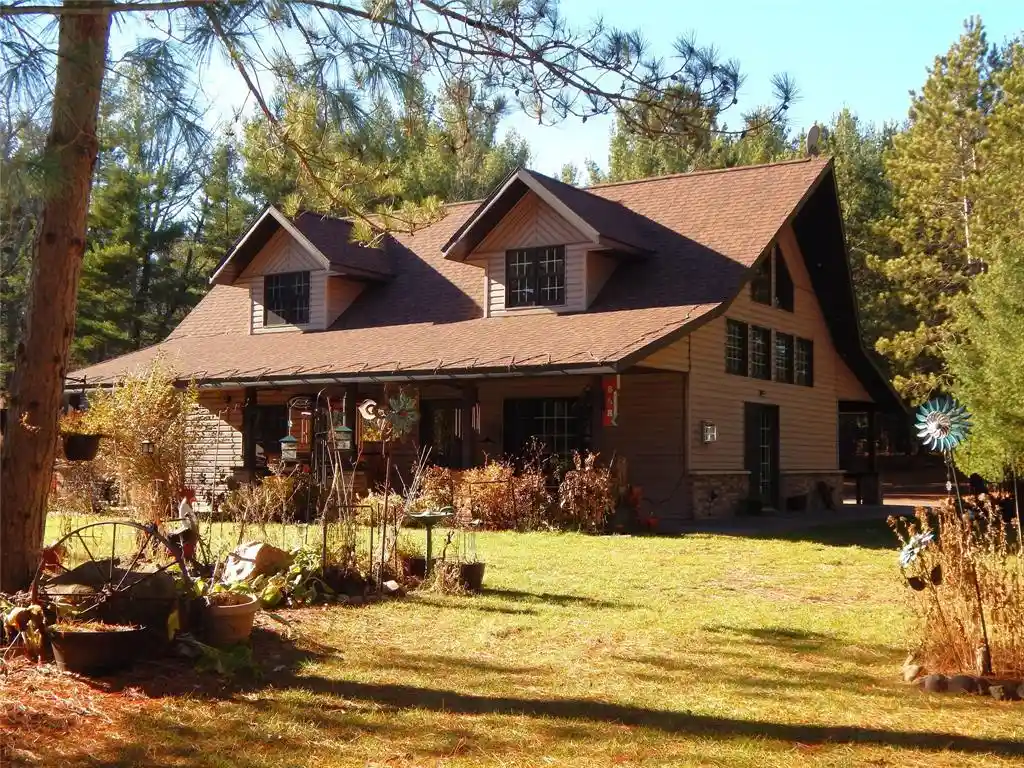 Photo 1 of Single family home for sale at 22882 Old 35, Siren, WI 54872 | MLS# 1605191 | Listing updated on 2026-09-17