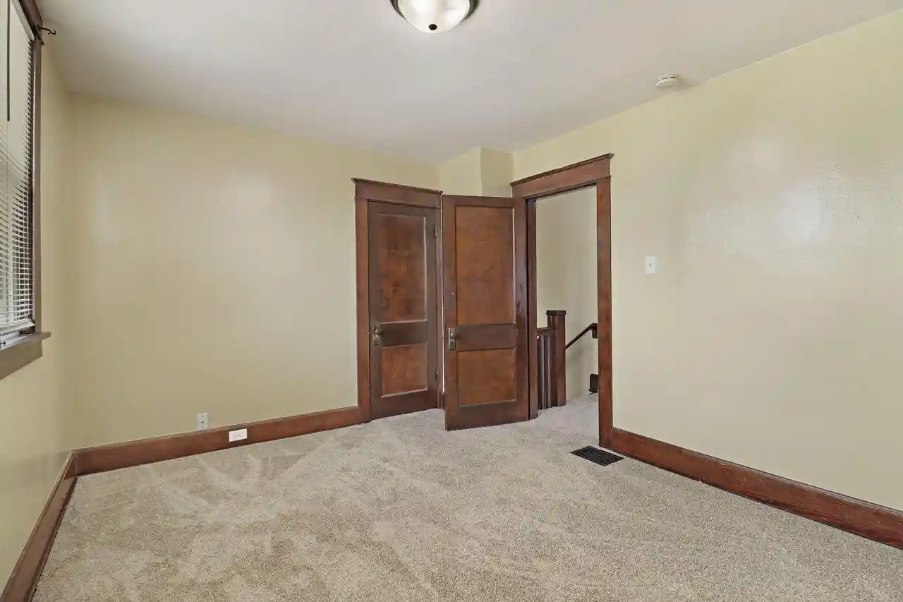 Photo 4 of Single family home for sale at 2513 Roosevelt Rd, Kenosha, WI 53143 | MLS# 1980856 | Listing updated on 2026-09-16