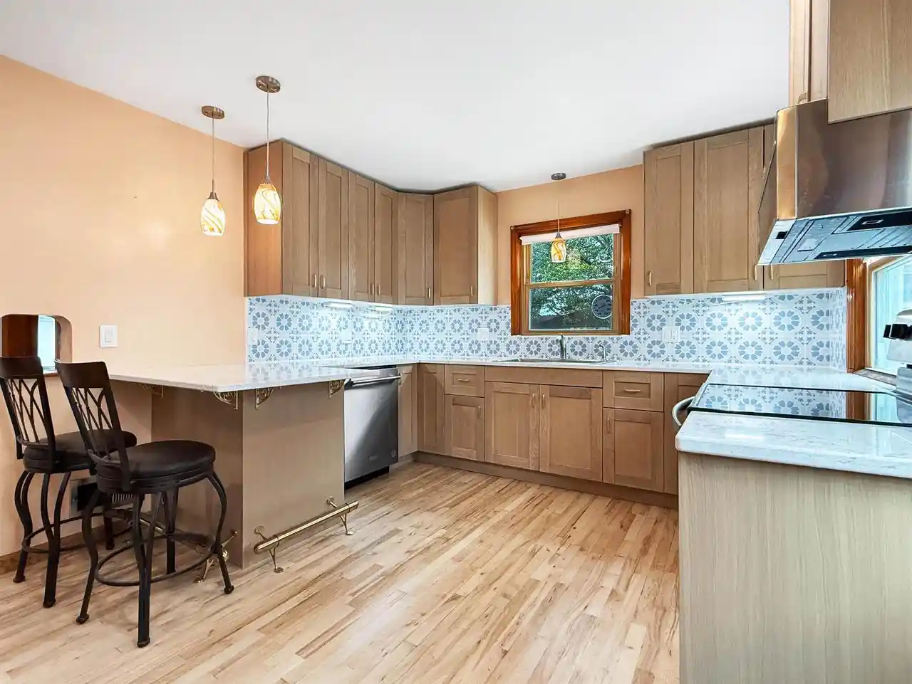 Photo 2 of Single family home for sale at 2004 17th Avenue, Menominee, MI 49858 | MLS# 50332771 | Listing updated on 2026-10-01