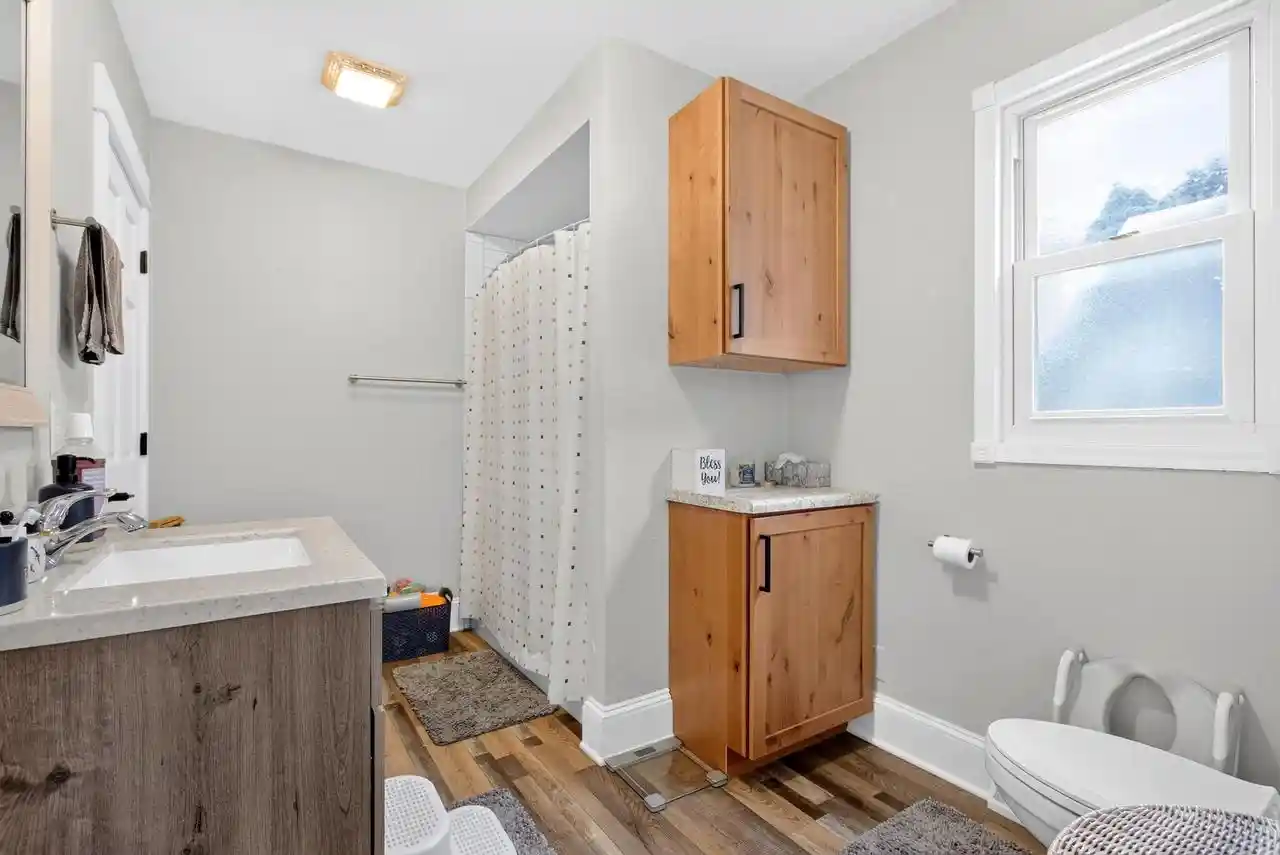 Photo 3 of Single family home for sale at 822 W 11th Avenue, Oshkosh, WI 54902 | MLS# 50332776 | Listing updated on 2026-09-24