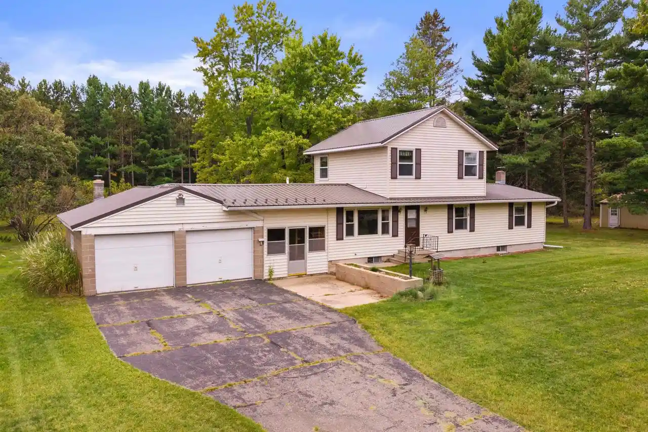 Photo 1 of Single family home for sale at 4555 Lynn Hl Rd, Nekoosa, WI 54457 | MLS# 22604599 | Listing updated on 2026-09-21