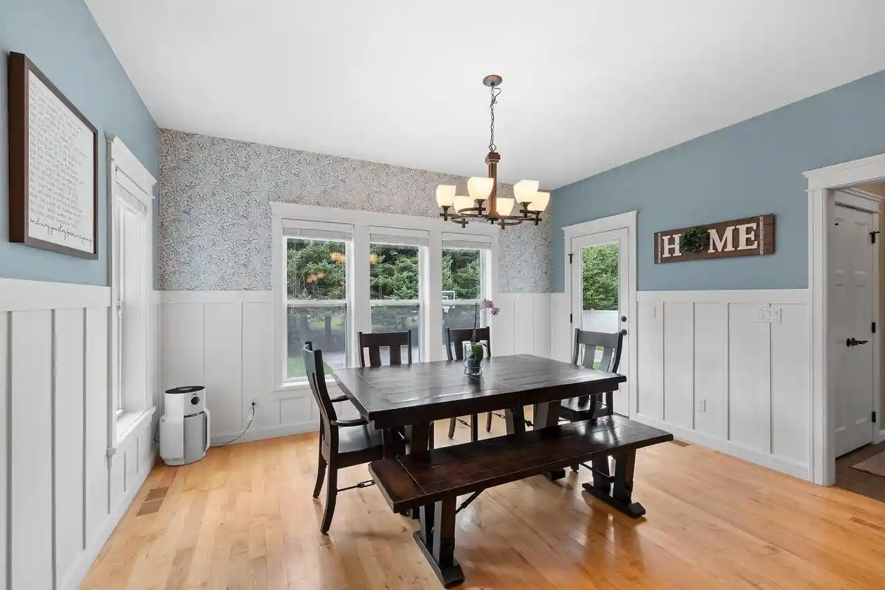 Photo 3 of Single family home for sale at 3562 Abbey Ct, Green Bay, WI 54313 | MLS# 50332789 | Listing updated on 2026-09-18