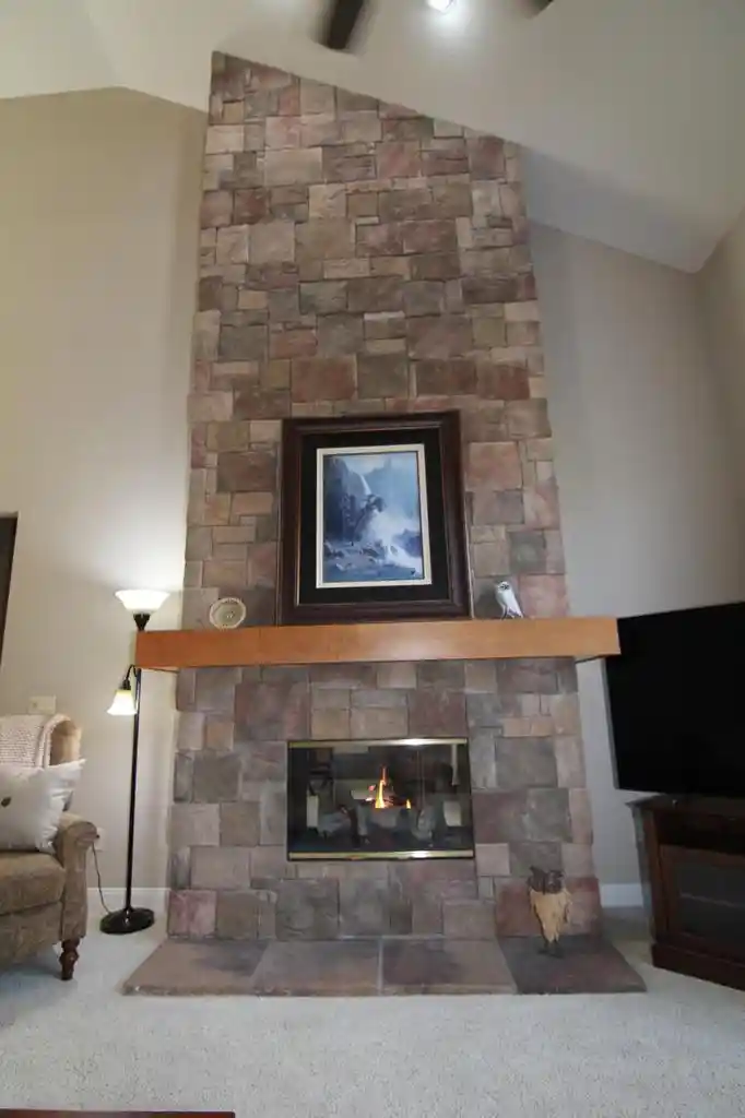 Photo 3 of Condo for sale at 1760 Woodland Way, Slinger, WI 53086 | MLS# 1980881 | Listing updated on 2026-10-01