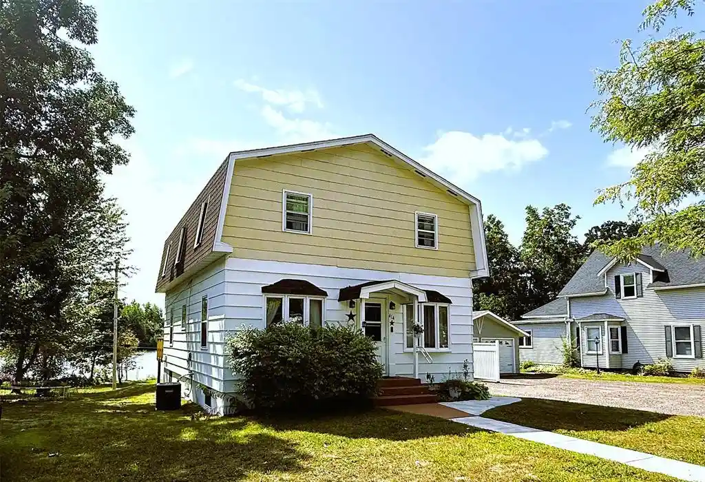 Photo 1 of Single family home for sale at 414 E River Ave, Ladysmith, WI 54848 | MLS# 1605122 | Listing updated on 2026-09-17