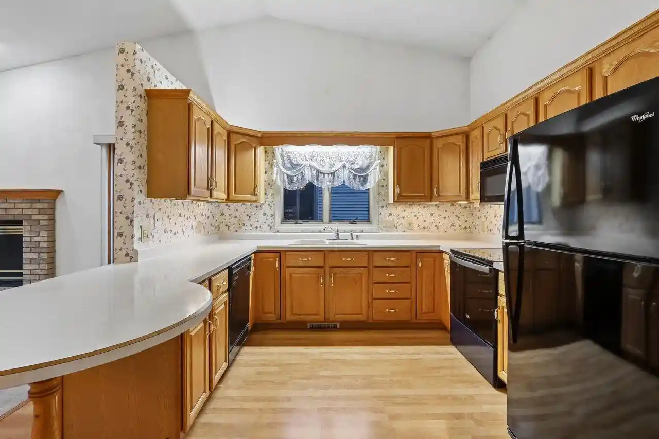 Photo 3 of Condo for sale at 20 Village Homes Dr, Waunakee, WI 53597 | MLS# 2032827 | Listing updated on 2026-10-01