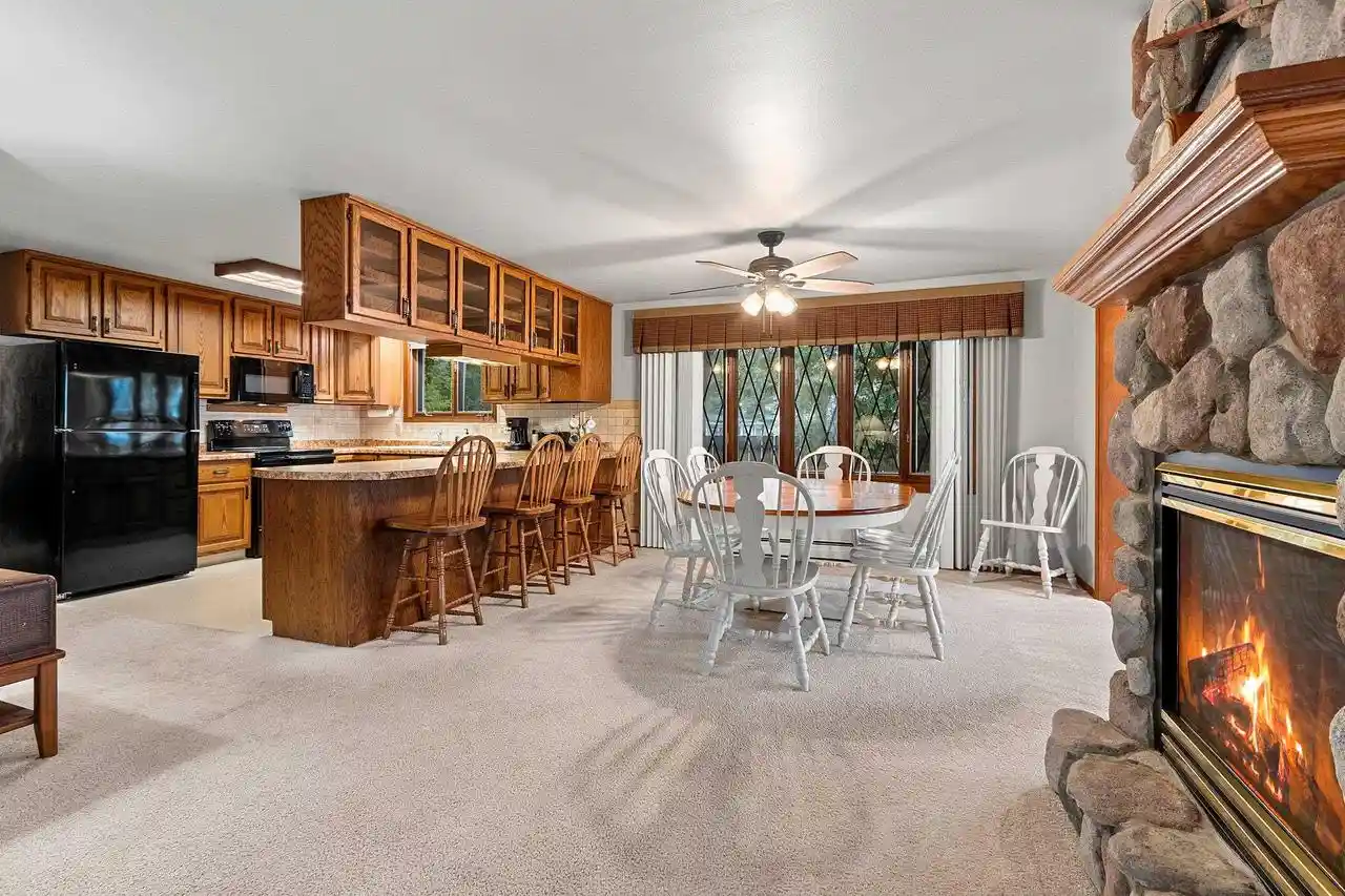 Photo 4 of Single family home for sale at 9401 County Rd G, Suring, WI 54174 | MLS# 50332782 | Listing updated on 2026-09-20