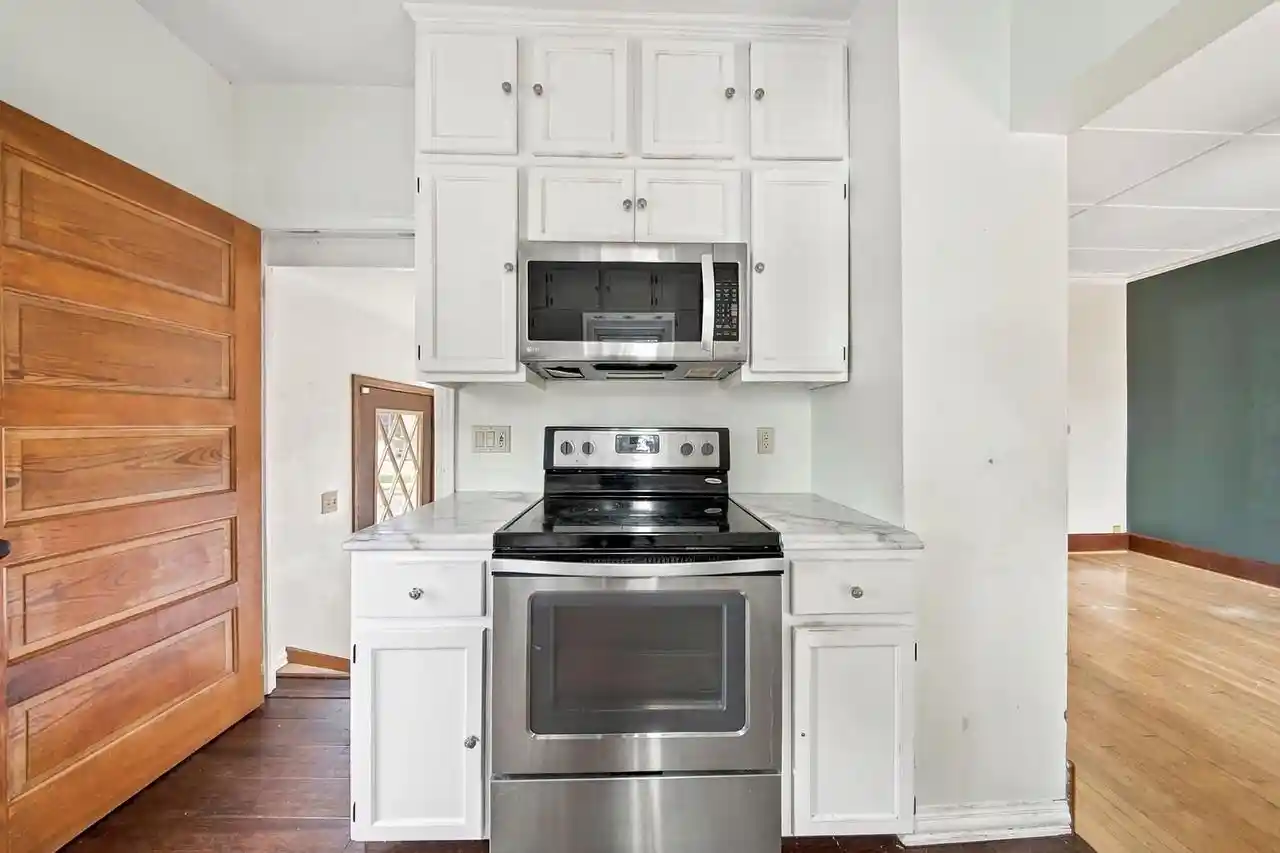 Photo 4 of Single family home for sale at 762 Pine St, Sheboygan Falls, WI 53085 | MLS# 1980887 | Listing updated on 2026-09-21