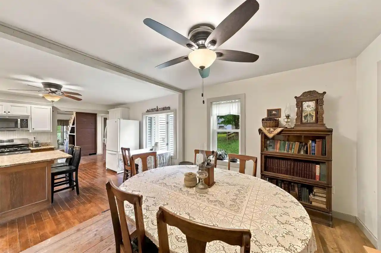 Photo 2 of Single family home for sale at 17857 Old County Farm Dr, Richland Center, WI 53581 | MLS# 2032829 | Listing updated on 2026-10-09