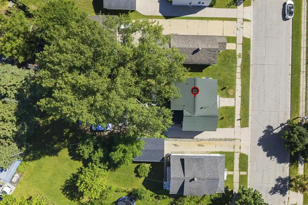 Photo 4 of Multi family home for sale at 1453 Harvey St, Green Bay, WI 54302 | MLS# 50332779 | Listing updated on 2026-09-17