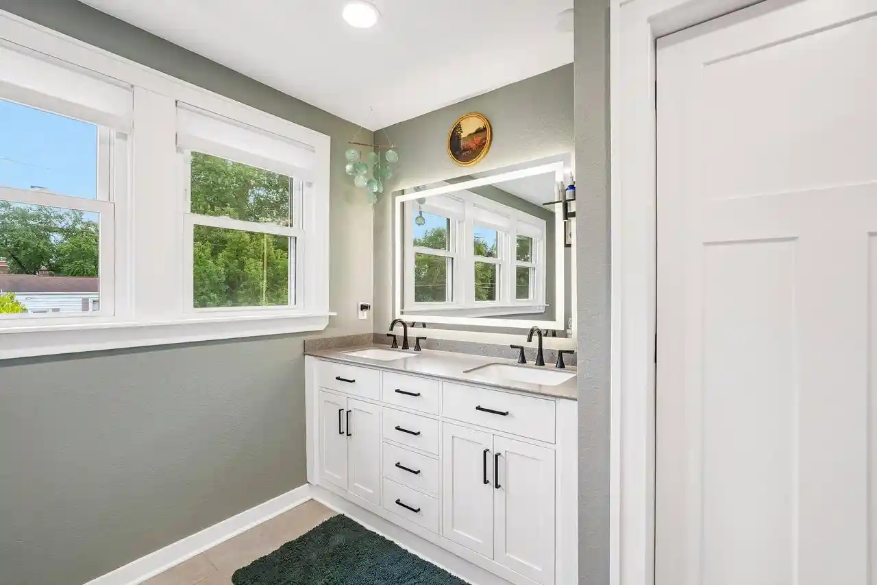 Photo 4 of Single family home for sale at 1059 9th Avenue, Grafton, WI 53024 | MLS# 1980900 | Listing updated on 2026-09-25
