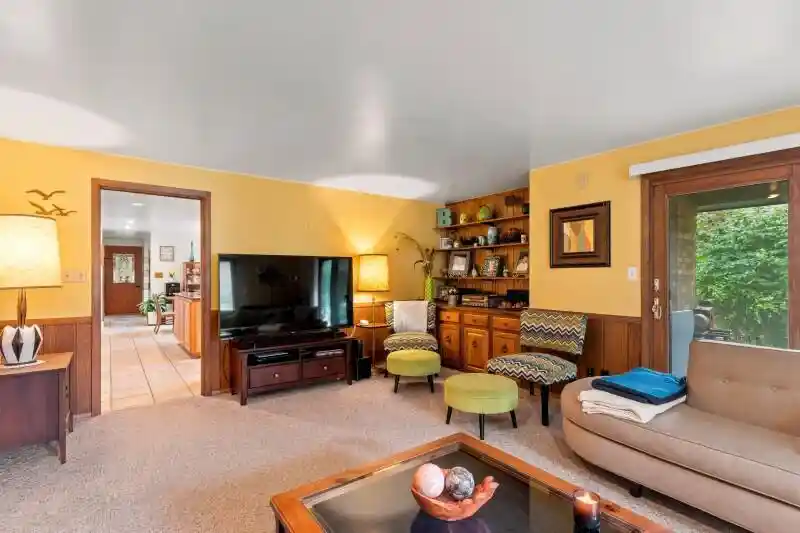 Photo 4 of Single family home for sale at 808 Linden Rd, Kohler, WI 53044 | MLS# 1980903 | Listing updated on 2026-09-26
