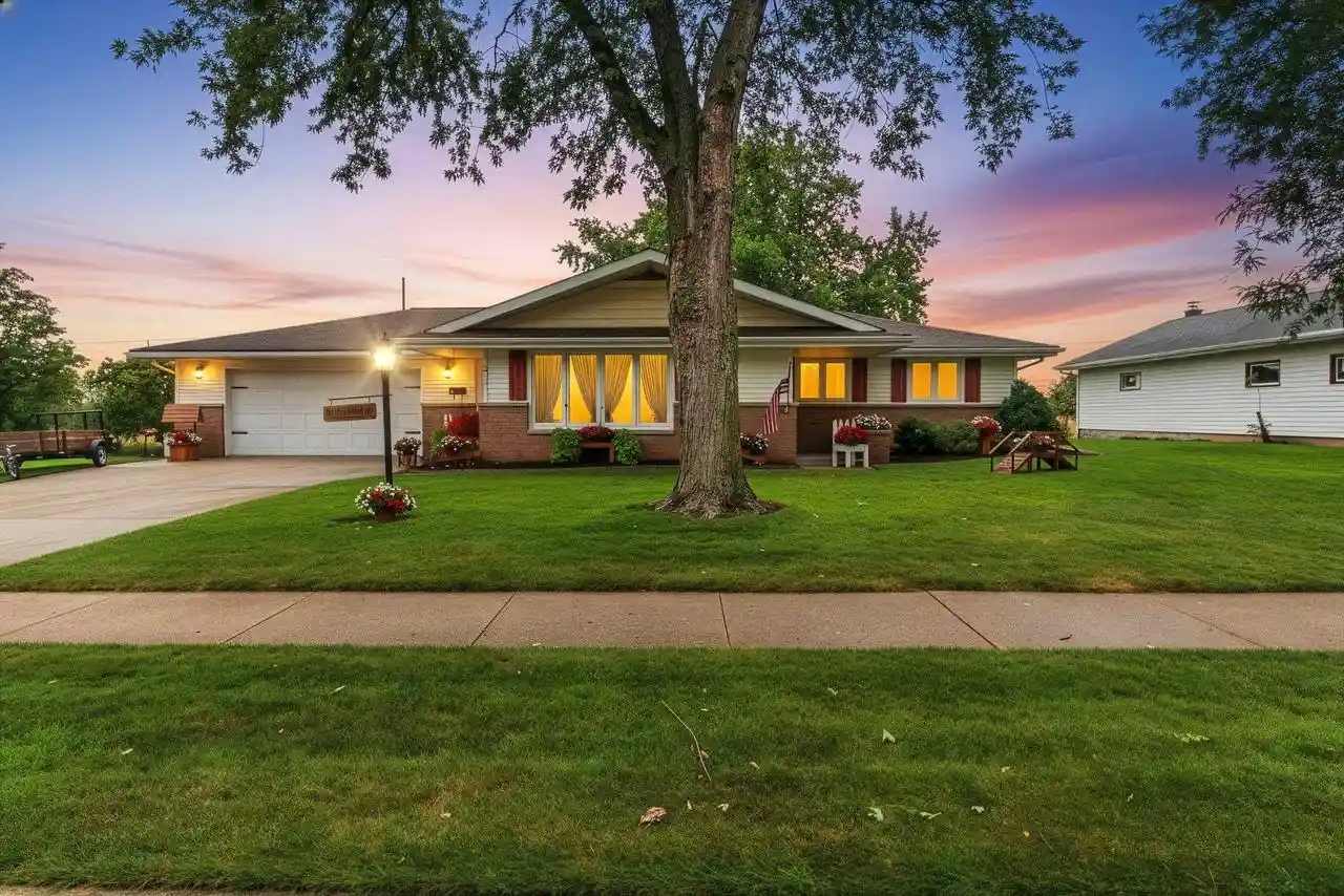 Photo 1 of Single family home for sale at 233 E National Ave, Brillion, WI 54110 | MLS# 50332785 | Listing updated on 2026-09-16