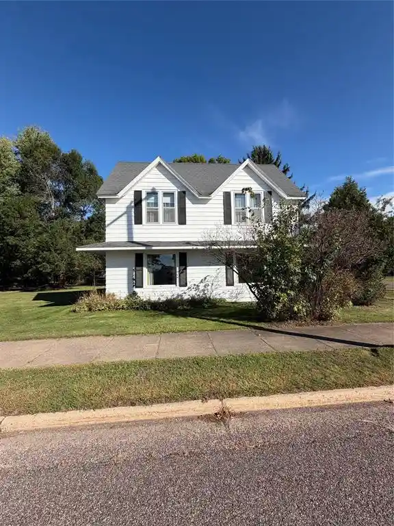 Photo 4 of Single family home for sale at 101 Allen St E, Prairie Farm, WI 54762 | MLS# 1605212 | Listing updated on 2026-09-18