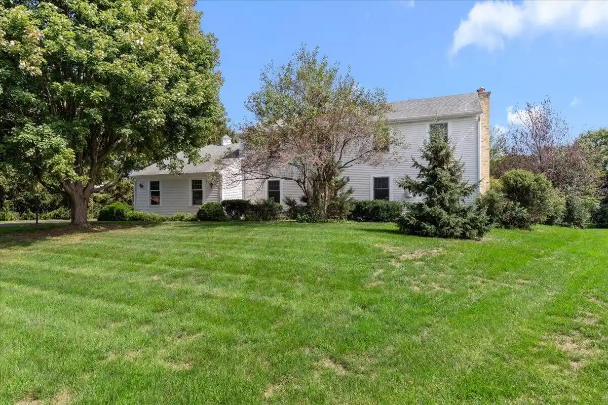 Photo 1 of Single family home for sale at 9 Cherrywood Ct, Racine, WI 53402 | MLS# 1980912 | Listing updated on 2026-09-17