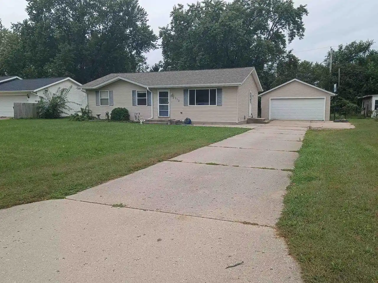 Photo 1 of Single family home for sale at 2312 Skyline Dr, Beloit, WI 53511 | MLS# 2032839 | Listing updated on 2026-09-16