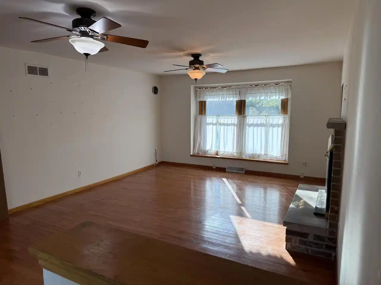 Photo 4 of Sale Pending at W231s6190 Charles Dr, Waukesha, WI 53189 | MLS# 1980911 | Listing updated on 2026-09-22