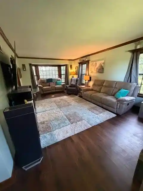 Photo 4 of Single family home for sale at 1177 Lakefield Rd, Grafton, WI 53024 | MLS# 1980925 | Listing updated on 2026-10-01