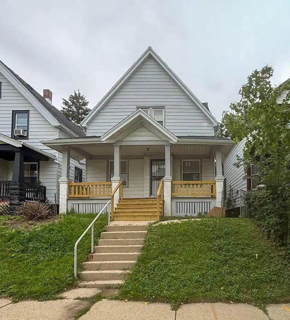 Photo 1 of Single family home for sale at 3142 N 15th Street, Milwaukee, WI 53206 | MLS# 1980927 | Listing updated on 2026-09-16
