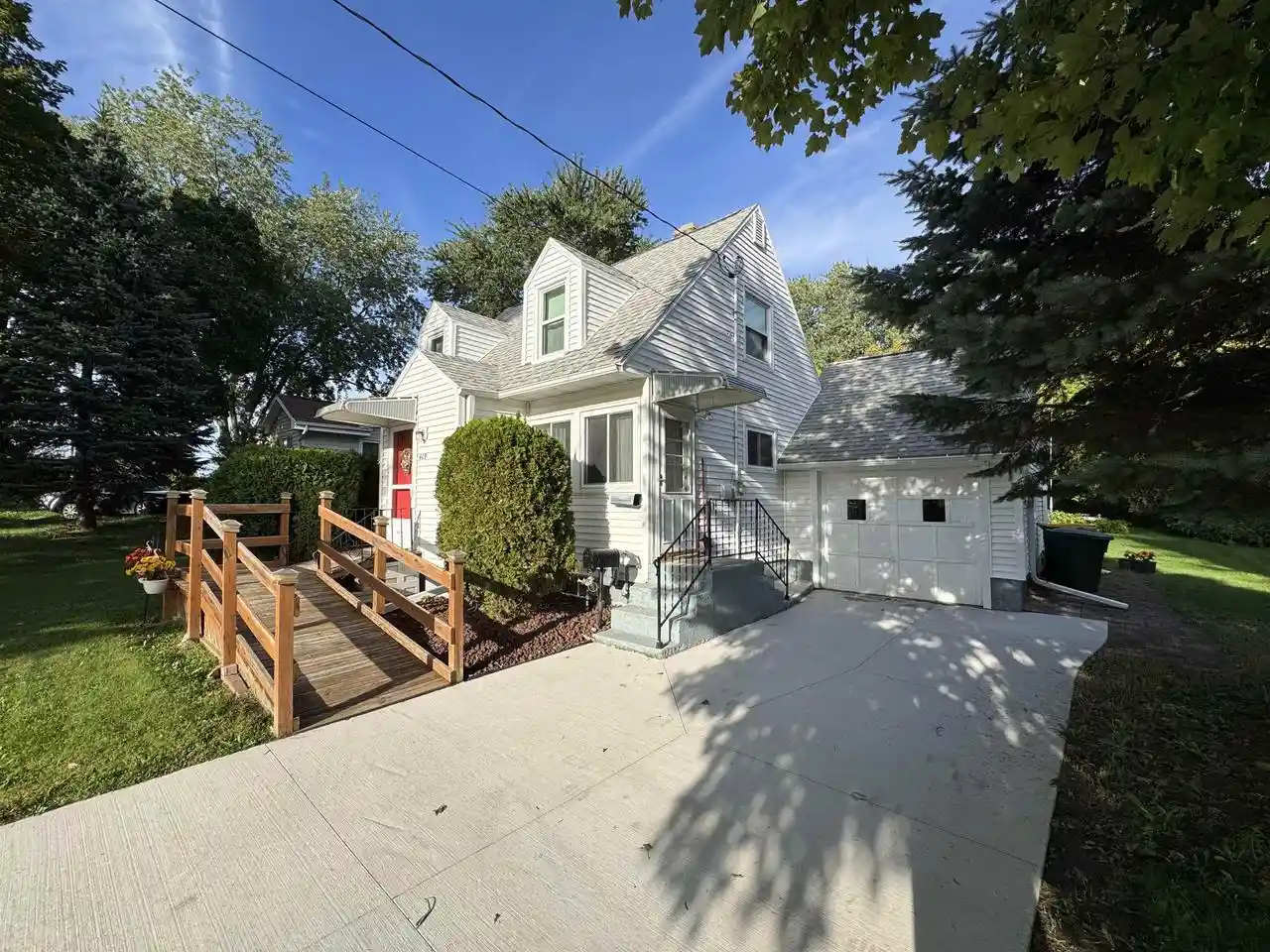 Photo 1 of Single family home for sale at 409 Stanton St, Ripon, WI 54971 | MLS# 2032848 | Listing updated on 2026-09-19