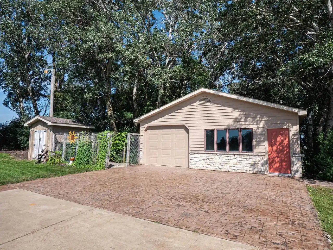Photo 2 of Single family home for sale at 5319 69th Drive, Union Grove, WI 53182 | MLS# 1980933 | Listing updated on 2026-09-21