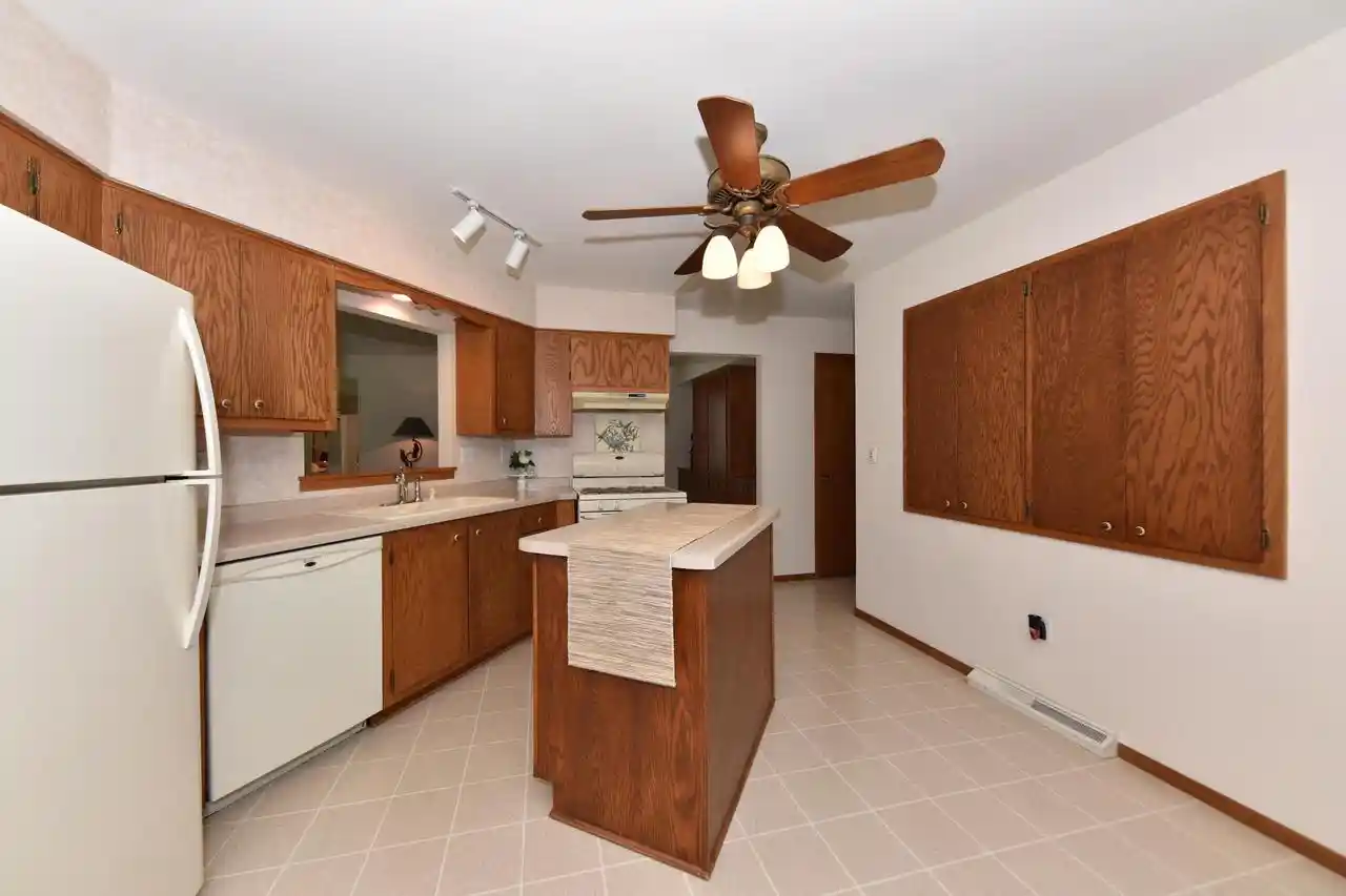 Photo 4 of Single family home for sale at 5944 S 35th Street, Greenfield, WI 53221 | MLS# 1980934 | Listing updated on 2026-09-26