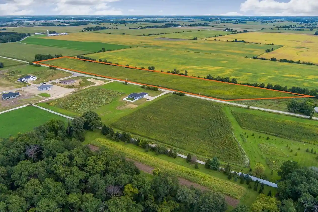 Photo 4 of Sale Pending at 116 N Acres Henke Rd, Milton, WI 53563 | MLS# 2032851 | Listing updated on 2026-09-19