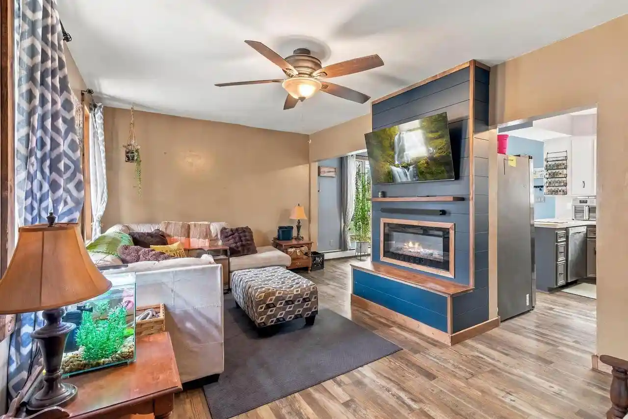 Photo 2 of Single family home for sale at 924 Cleveland St, Watertown, WI 53098 | MLS# 2032853 | Listing updated on 2026-10-05