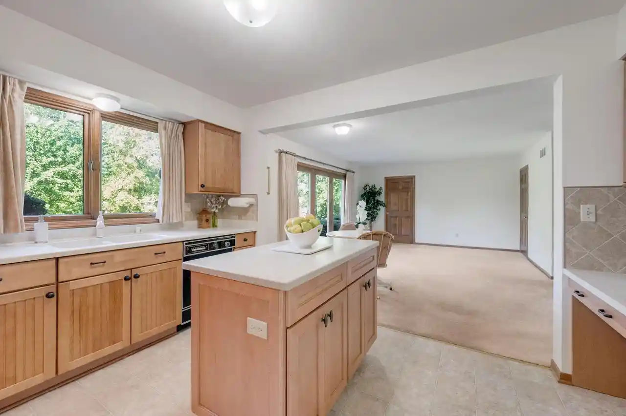 Photo 4 of Sale Pending at 1530 W Zedler Ln, Mequon, WI 53092 | MLS# 1980946 | Listing updated on 2026-09-21
