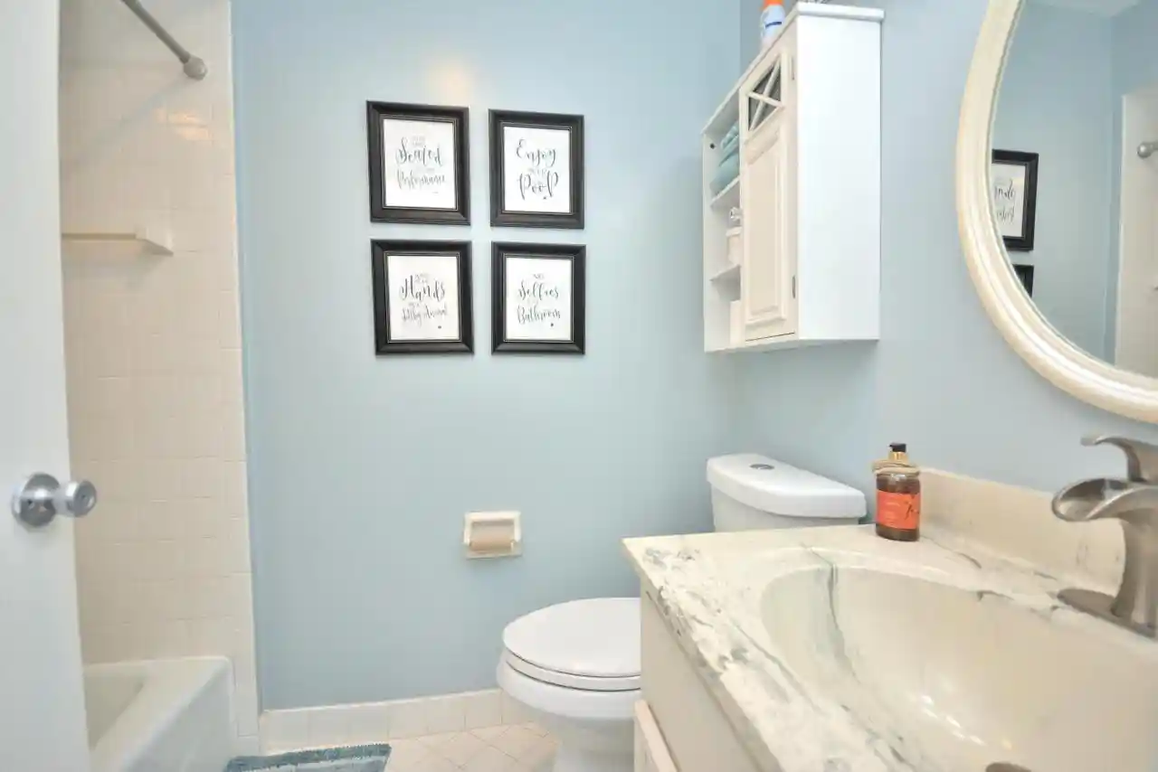 Photo 3 of Condo for sale at 1190 Pilgrim Pkwy, Elm Grove, WI 53122 | MLS# 1980950 | Listing updated on 2026-09-23