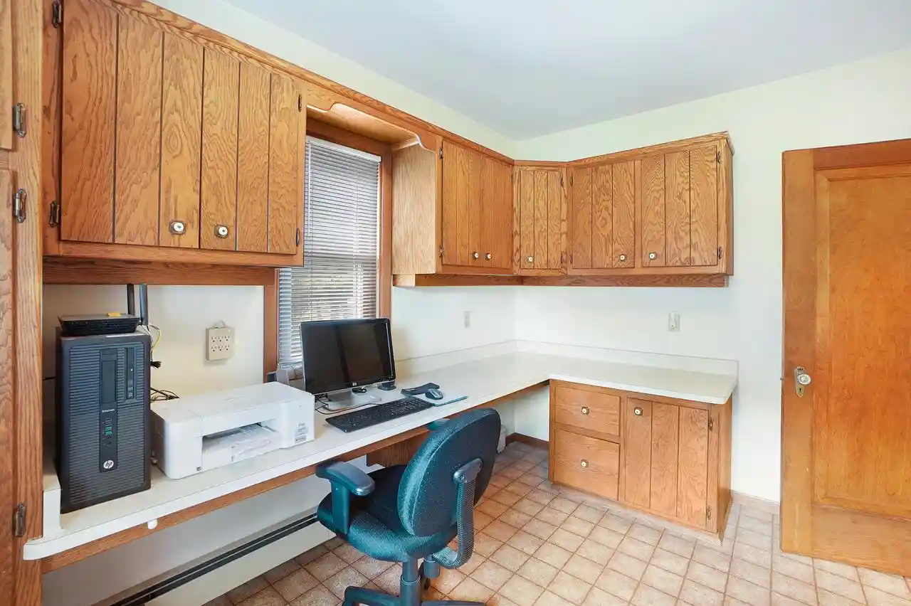 Photo 4 of Single family home for sale at 5786 River Rd, West Bend, WI 53095 | MLS# 1980955 | Listing updated on 2026-10-07