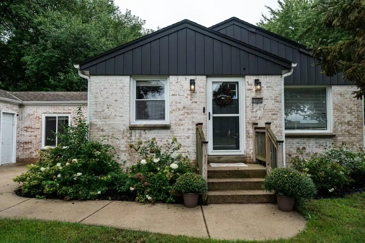Photo 1 of Single family home for sale at 15565 Carpenter Rd, Brookfield, WI 53005 | MLS# 1980959 | Listing updated on 2026-09-17
