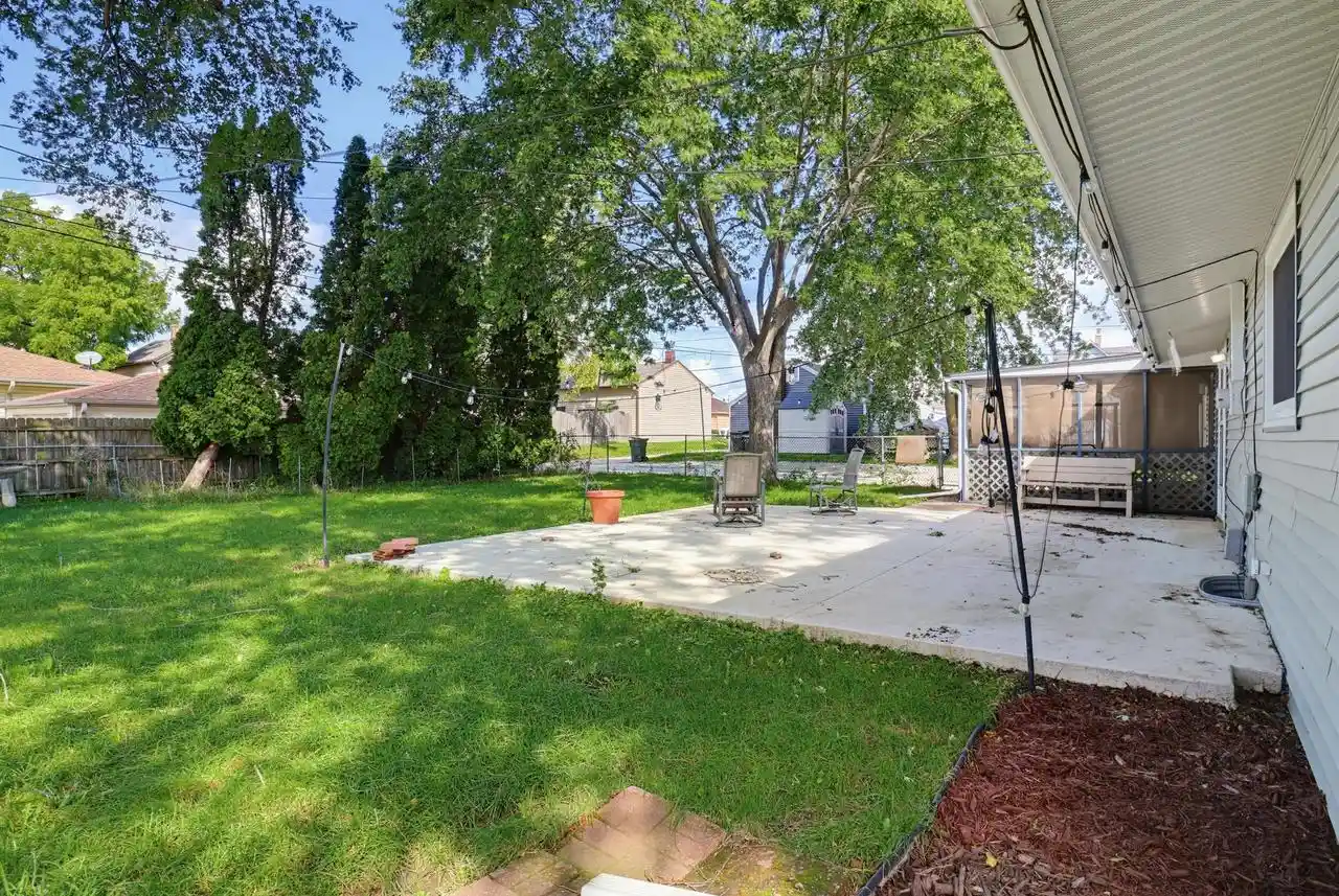 Photo 3 of Single family home for sale at 1224 Mackinac Ave, South Milwaukee, WI 53172 | MLS# 1980960 | Listing updated on 2026-10-03