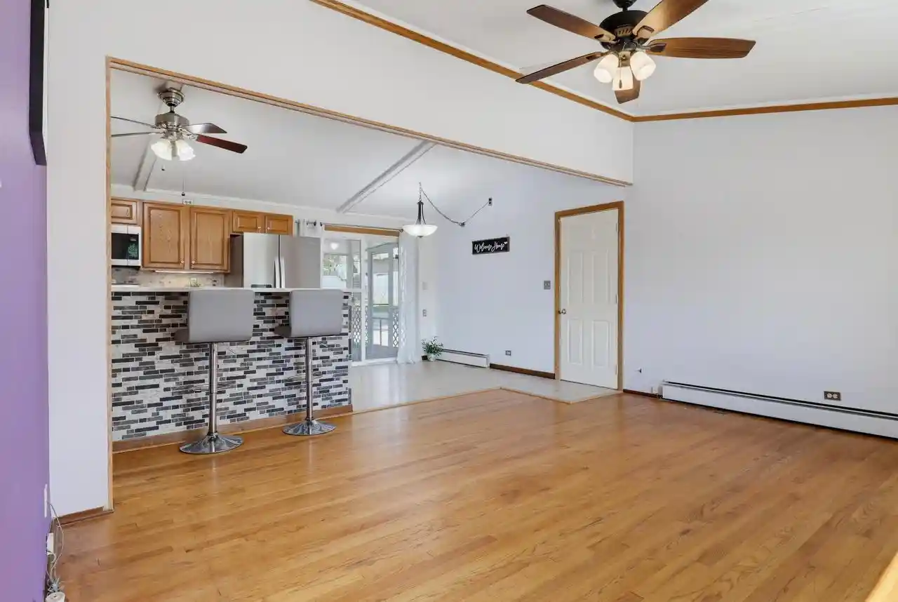 Photo 3 of Single family home for sale at 1224 Mackinac Ave, South Milwaukee, WI 53172 | MLS# 1980960 | Listing updated on 2026-10-03