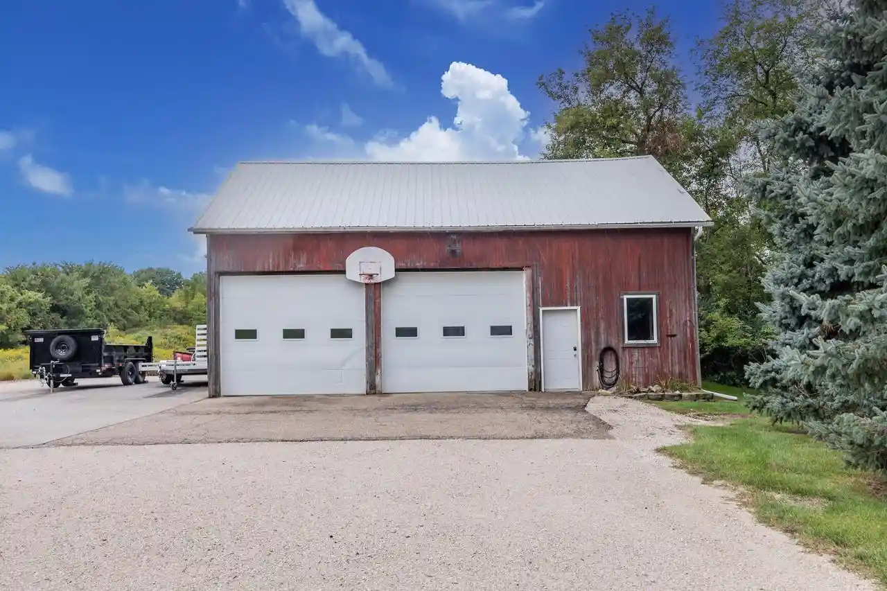 Photo 3 of Single family home for sale at N84w20717 Menomonee Ave, Menomonee Falls, WI 53051 | MLS# 1980962 | Listing updated on 2026-09-25
