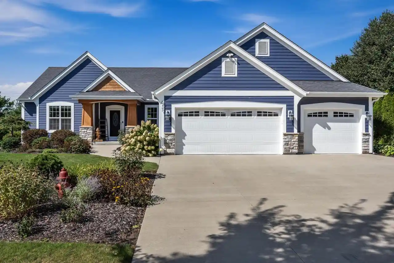 Photo 4 of Single family home for sale at 617 Evergreen Ter, Port Washington, WI 53074 | MLS# 1980969 | Listing updated on 2026-09-20