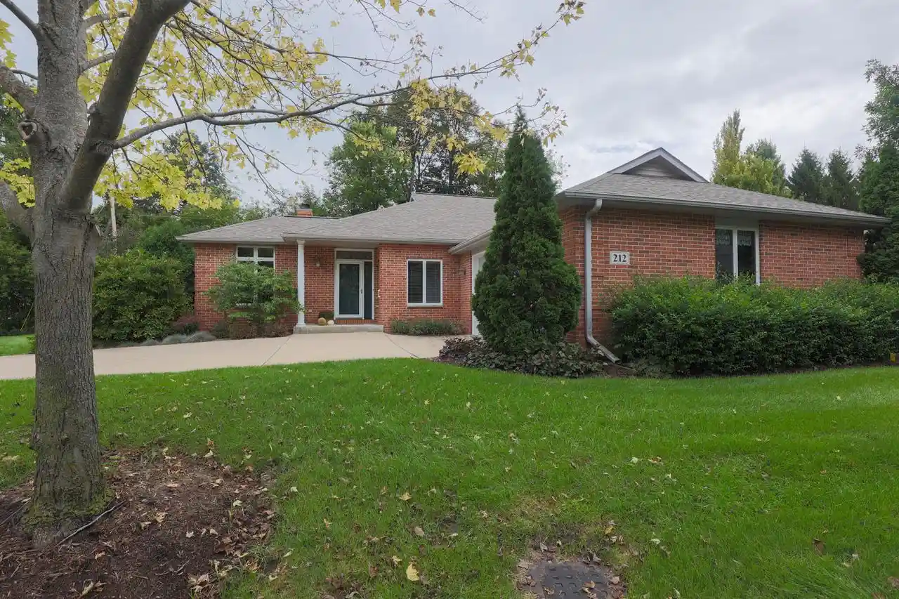 Photo 1 of Condo for sale at 212 Thorngate Ct #8, Burlington, WI 53105 | MLS# 1980971 | Listing updated on 2026-09-17