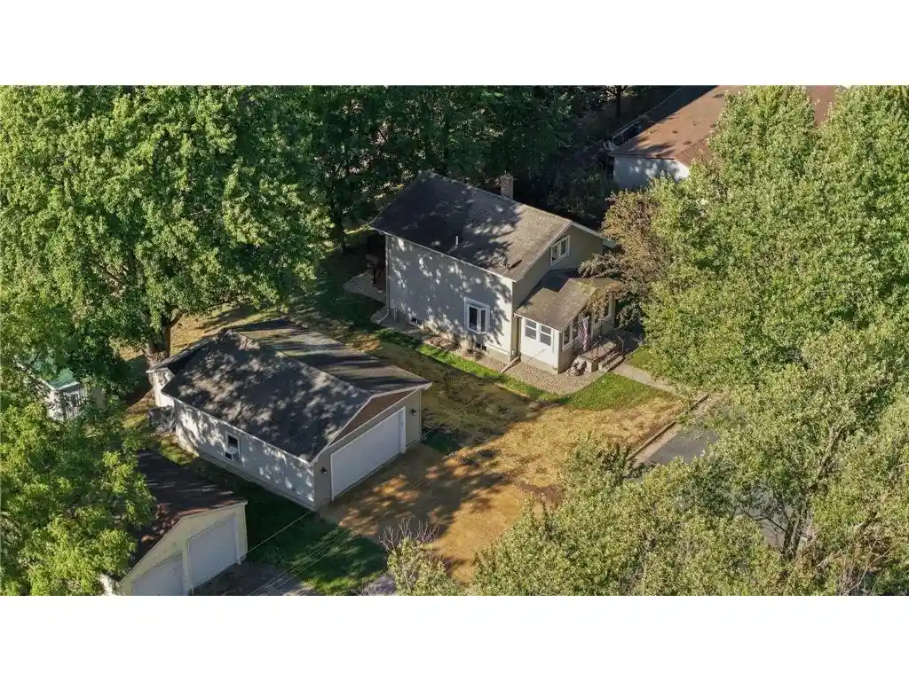 Photo 1 of Single family home for sale at 208 W Maple St, Roberts, WI 54023 | MLS# 7145754 | Listing updated on 2026-09-18