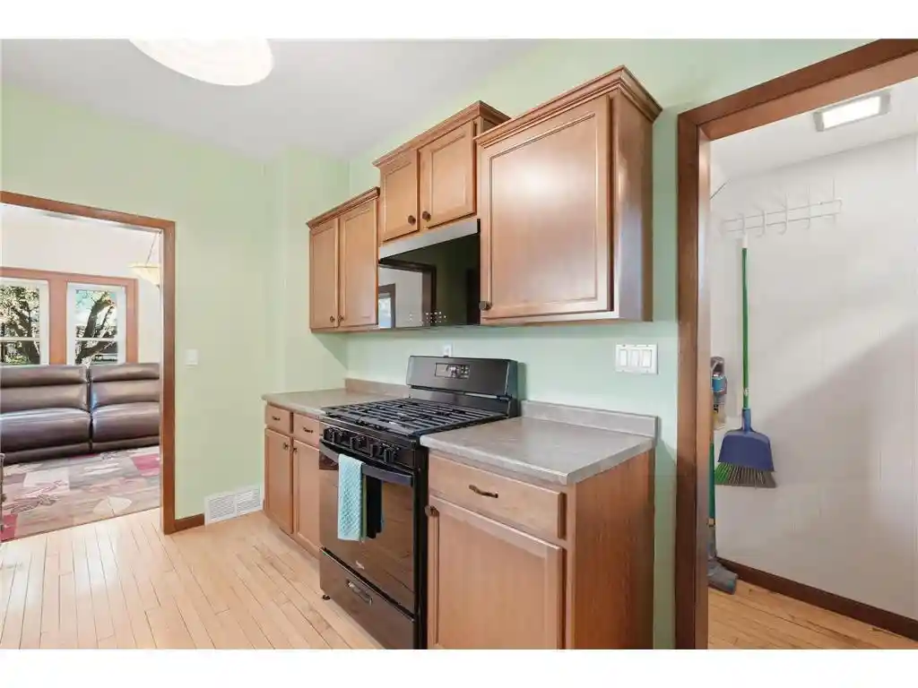Photo 4 of Single family home for sale at 208 W Maple St, Roberts, WI 54023 | MLS# 7145754 | Listing updated on 2026-09-18