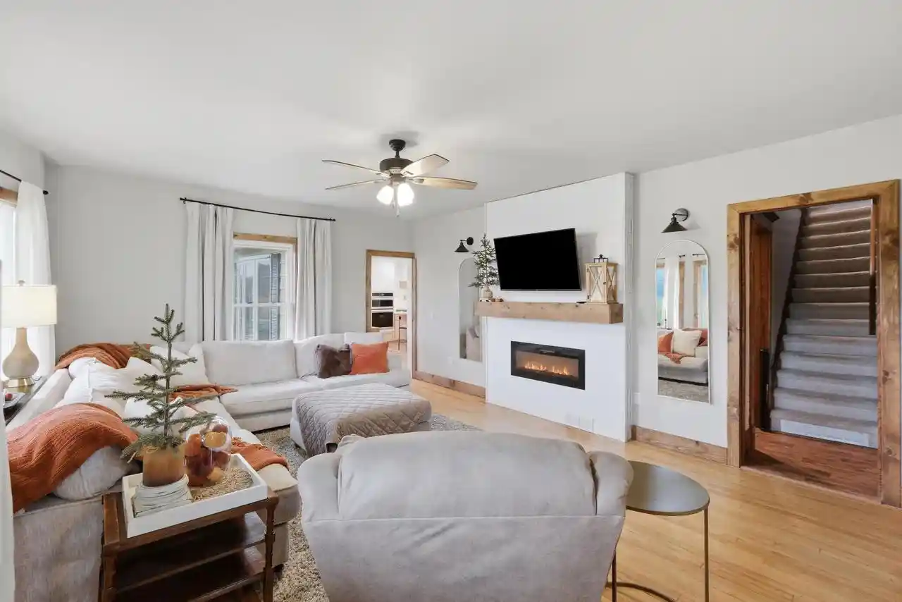Photo 4 of Single family home for sale at E10056 County Rd C, North Freedom, WI 53951 | MLS# 2032859 | Listing updated on 2026-09-21